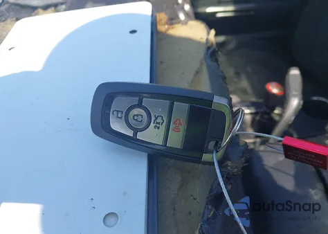 2019 Ford Mustang Shelby Gt350 Fastback z USA, uszkodzony, nr VIN 1FA6P8JZ6K5553023